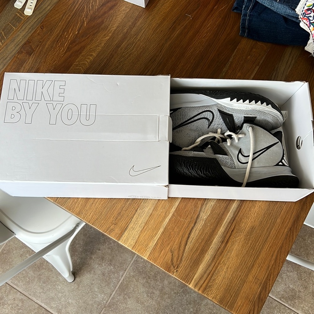 Custom Nike Kyrie 7